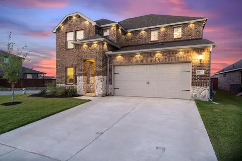 2232 Sun Star Dr, Haslet, TX 76052