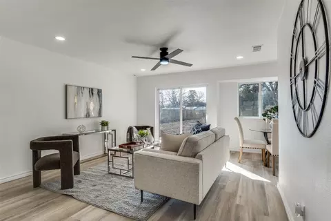 Living - 3022 Leanne St, Rowlett, TX 75088 photo 2 of 2
