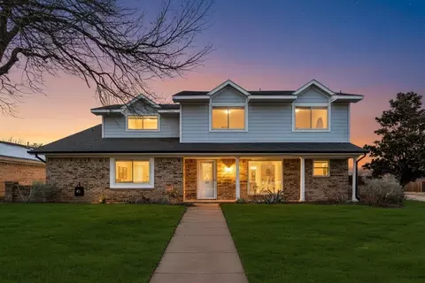 201 Kingsbridge Dr, Garland, TX 75040