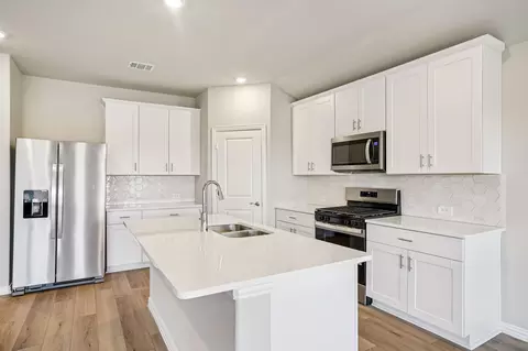 2022 Carriage Ct, Seagoville, TX 75159