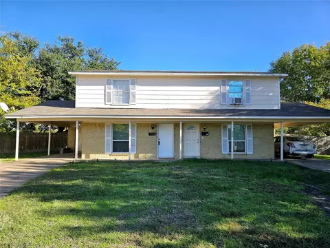 620-622 Royal Crest Dr, Richardson, TX 75081
