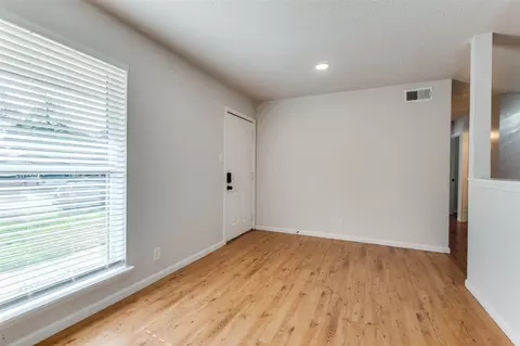 Living - 1213 Glenn Dr, Euless, TX 76039 photo 2 of 9