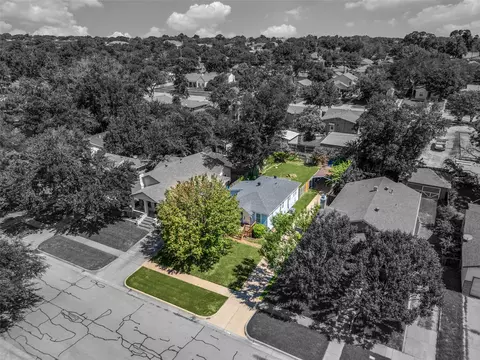 4812 Calmont Ave, Fort Worth, TX 76107