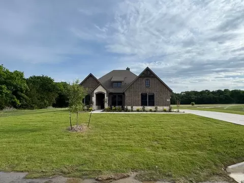 1460 Julian Dr, Van Alstyne, TX 75495