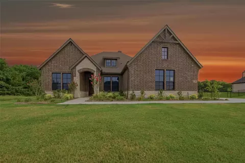 1460 Julian Dr, Van Alstyne, TX 75495