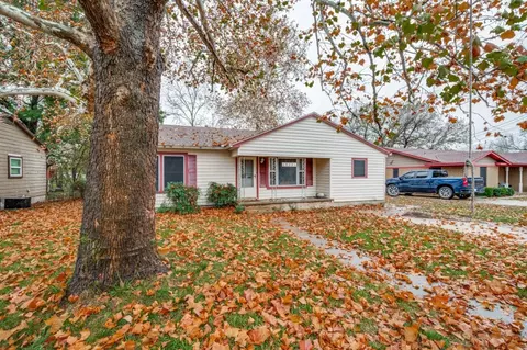 932 Moss St, Gainesville, TX 76240