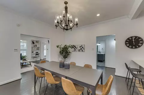 909 Elsbeth St, Dallas, TX 75208