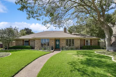 2712 Chamberlain Cir, Plano, TX 75023