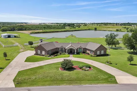 6800 Eastview Dr, Sachse, TX 75048