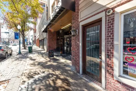 721 Austin Ave #B, Waco, TX 76701