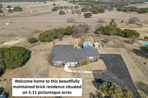 1917 Bentwater Pkwy, Granbury, TX 76049
