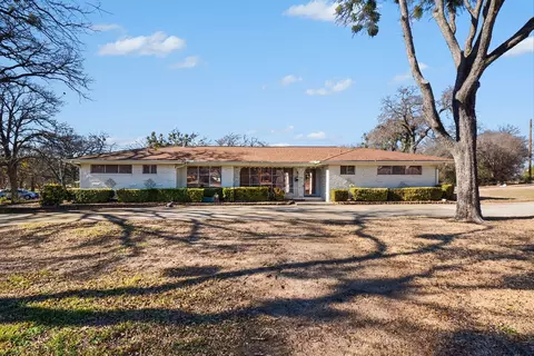 Other - 215 E Huitt Ln, Euless, TX 76040 photo 2 of 2