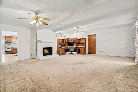 Living - 215 E Huitt Ln, Euless, TX 76040 photo 2 of 4