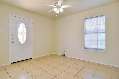 3310 26th St, Fort Worth, TX 76106