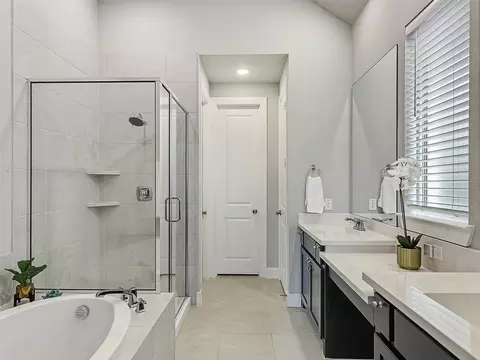 Bath - 3004 Eccleston St, Celina, TX 75009 photo 2 of 5