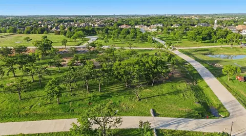 706 Sutton Ln, Copper Canyon, TX 76226