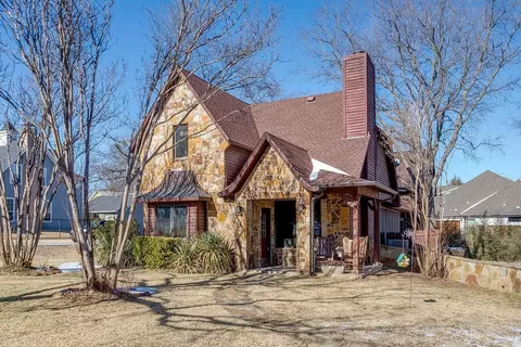401 Denton St E, Argyle, TX 76226