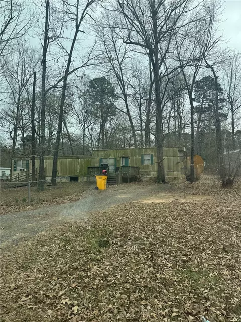 8133 Lawnwood Dr, Greenwood, LA 71033