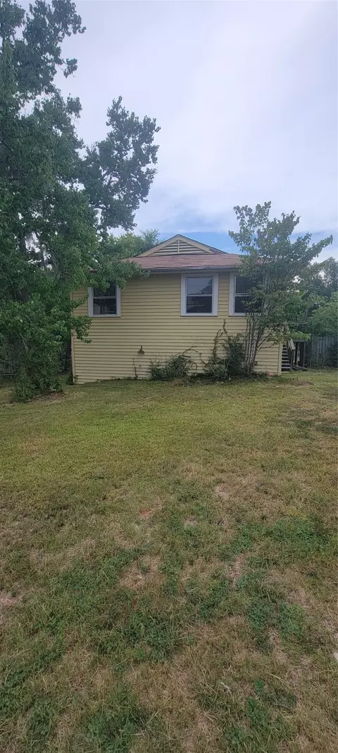 253 Midlake Marina Rd, Doyline, LA 71023
