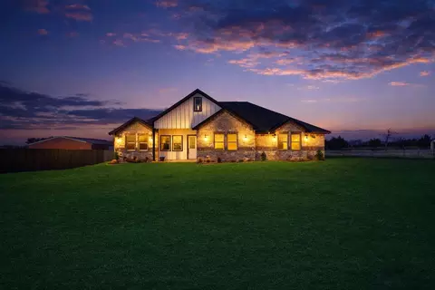 2448 Private Road 1169 Rd, Farmersville, TX 75442