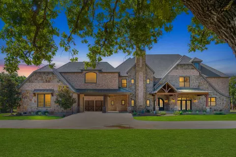 594 Turner Warnell Rd, Mansfield, TX 76063