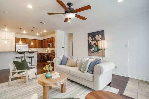950 Henderson St #1100, Fort Worth, TX 76102