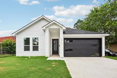 2716 E 12th St, Fort Worth, TX 76111