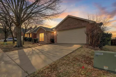 8417 Romanway Dr, Dallas, TX 75249