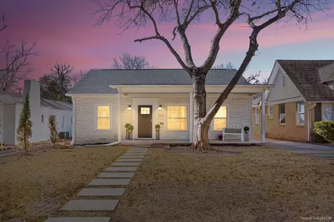 200 N 30th St, Waco, TX 76710