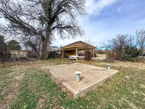 Exterior - 503 N 5th St, Haskell, TX 79521 photo 4 of 7