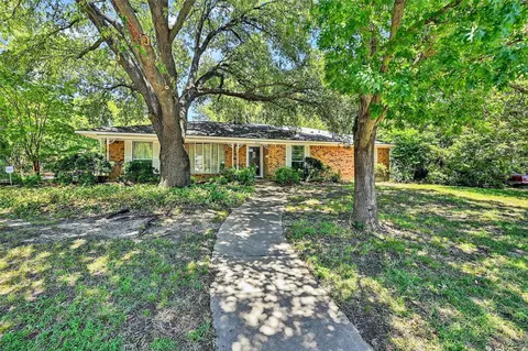 225 W Texas St, Sherman, TX 75092