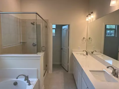 1129 Trinity Dr, Springtown, TX 76082 photo 8