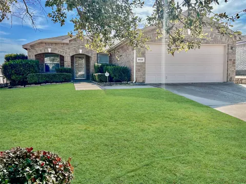 10141 Cougar Trl, Fort Worth, TX 76108