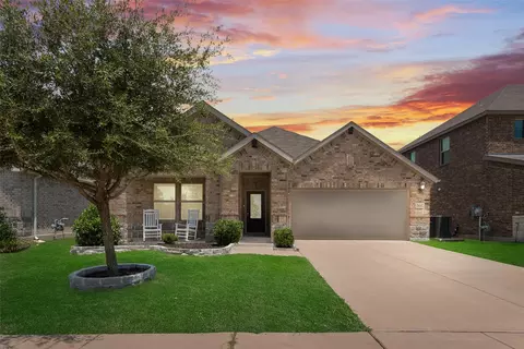 361 Forage Dr, Lavon, TX 75166
