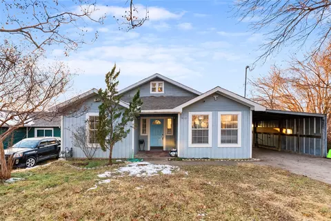 410 N Texas St, Celina, TX 75009