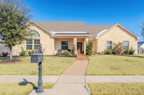355 Cavitt Ct, Robinson, TX 76706