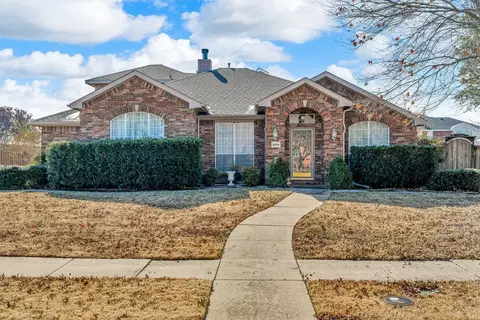 3204 Elmwood Dr, Mesquite, TX 75181
