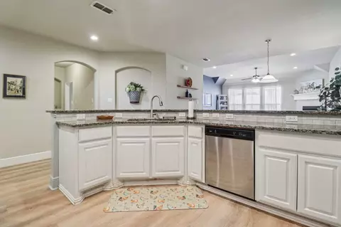 5616 Broad Bay Ln, Fort Worth, TX 76179
