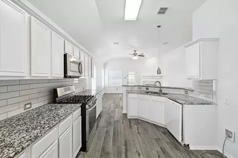 8149 Keechi Creek Ct, Fort Worth, TX 76137