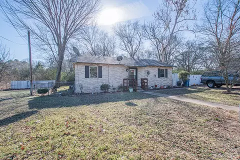 411 N Winnsboro St, Quitman, TX 75783