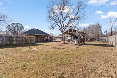 700 Euclid St, Cleburne, TX 76033 photo 27