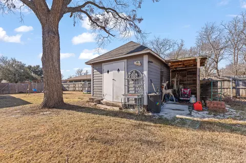 700 Euclid St, Cleburne, TX 76033 photo 29