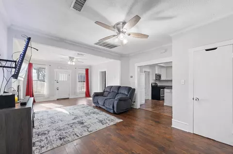 700 Euclid St, Cleburne, TX 76033 photo 7