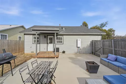 Exterior - 3700 N 23rd St, Waco, TX 76708 photo 4 of 5