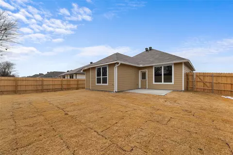 Exterior - 121 Adaline Bnd, Mcgregor, TX 76657 photo 5 of 5