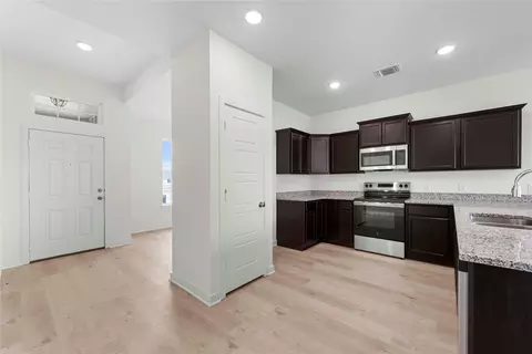 Entry Way - 121 Adaline Bnd, Mcgregor, TX 76657 photo 5 of 5