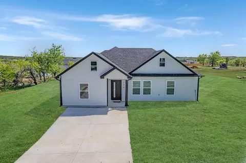 120 Brookview Dr, Bridgeport, TX 76426