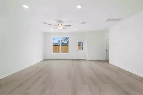 Living - 115 Adaline Bnd, Mcgregor, TX 76657 photo 5 of 5