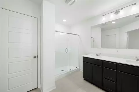 Bath - 115 Adaline Bnd, Mcgregor, TX 76657 photo 3 of 3