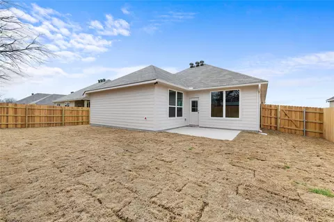 Exterior - 115 Adaline Bnd, Mcgregor, TX 76657 photo 5 of 5